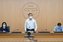 Ông Chử Xuân Dũng - Phó Chủ tịch UBND TP. Hà Nội chủ trì cuộc họp phòng COVID-19 (Ảnh - Phú Khánh) 