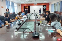 Bệnh viện Đa khoa Đức Giang thông tin về giấy khám sức khoẻ cho lái xe (Ảnh - Minh Thuý) 