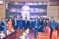 Trường Đại học Y Hà Nội phong tặng chức danh Giáo dư danh dự cho GS. Emmanuele A. Jannini (Ảnh - Hữu Linh)