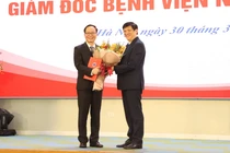 Bộ trưởng Bộ Y tế Nguyễn Thanh Long đã bổ nhiệm PGS.TS.TTND.Trần Minh Điển làm giám đốc Bệnh viện Nhi Trung ương (Ảnh - BVCC)