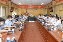 Bộ trưởng Bộ Y tế Nguyễn Thanh Long họp với Bộ phận thường trực đặc biệt của Bộ Y tế tại TP. HCM vào sáng nay, ngày 9/7 (Ảnh - Trần Minh) 