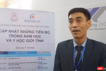 TS. Nguyễn Hoài Bắc – Trưởng Khoa Nam học và Y học giới tính, Bệnh viện Đại học Y Hà Nội (Ảnh: Minh Thuý) 