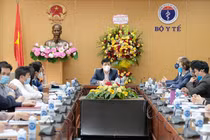 Bộ Y tế họp về tổ chức chiến dịch tiêm chủng vaccine phòng COVID-19 ở Việt Nam (Ảnh - Trần Minh) 