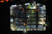 Bệnh viện điều trị COVID-19 – Y Hà Nội đang được thi công trong đêm (Ảnh - BYT)