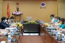 Bộ trưởng Bộ Y tế Nguyễn Thanh Long làm việc với bà Rana Flowers - Trưởng Đại diện UNICEF Việt Nam - về việc cung ứng vaccine phòng COVID-19 (Ảnh - Trần Minh) 