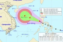 Đường đi và dự báo về cơn bão số 13. Ảnh: NCHMF