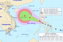 Đường đi và dự báo về cơn bão số 13. Ảnh: NCHMF