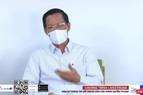 Chủ tịch UBND TP.HCM Phan Văn Mãi trả lời thắc mắc của người dân (Ảnh chụp màn hình giao lưu trực tuyến) 