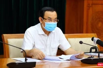 Ủy viên Bộ Chính trị, Bí thư Thành ủy TP.HCM Nguyễn Văn Nên tại cuộc họp. Ảnh TTBC
