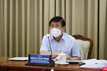 Chủ tịch UBND TP.HCM Nguyễn Thành Phong cho biết TP đã chuẩn bị phương án 10.000 giường bệnh điều trị COVID-19 (Ảnh: TTBC) 