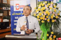 Ông Nguyễn Minh Hồng – Chủ tịch Hội truyền thông số Việt Nam, Trưởng ban tổ chức giải thưởng Chuyển đổi số Việt Nam 2021 phát biểu tại họp báo (Ảnh: Trường Giang) 