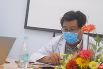 BS Đinh Tấn Phương – Trưởng khoa Cấp cứu (BV Nhi Đồng 1, TP.HCM) - Ảnh: Hoà Bình 