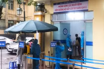 BV Phụ sản Trung ương tổ chức sàng lọc COVID-19 chặt chẽ từ BN và người nhà BN - Ảnh: BVCC 