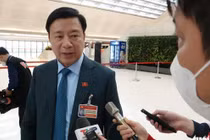 Bí Thư tỉnh ủy Hải Dương Phạm Xuân Thăng trả lời báo chí (Ảnh: Tiến Long) 