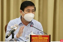 Chủ tịch UBND TP.HCM Nguyễn Thành Phong chỉ đạo tạm ngưng hoạt động Công viên nước Đầm Sen, cơ sở mát xa, rạp chiếu phim, sân khấu kịch… từ 18 giờ chiều nay ngày 3/5 - Ảnh: TTBC