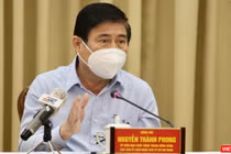 Chủ tịch UBND TP.HCM khẳng định dứt khoát dừng bắn pháo hoa (Ảnh: TTBC) 