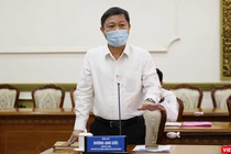 Ông Dương Anh Đức - Phó chủ tịch UBND TP.HCM thông tin về việc thành phố áp dụng nhiều biện pháp tăng cường từ 0 giờ ngày 23-8