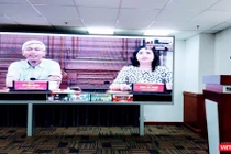 Hai Phó Chủ tịch UBND TP.HCM, ông Võ Văn Hoan và bà Phan Thị Thắng tại cuộc họp trực tuyến chiều 28/1 (Ảnh: Hoà Bình) 