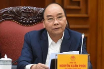 Thủ tướng Chính phủ Nguyễn Xuân Phúc chỉ đạo, cần tiếp tục quyết liệt trong công tác kiểm tra (Ảnh: VGP) 