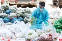 Nhiều chương trình giúp đỡ, hỗ trợ người có hoàn cảnh khó khăn trong tâm dịch TP.HCM đã được tiến hành