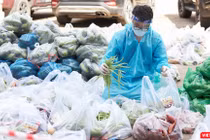 Nhiều chương trình giúp đỡ, hỗ trợ người có hoàn cảnh khó khăn trong tâm dịch TP.HCM đã được tiến hành