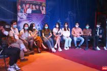 Một buổi giao lưu của nghệ sĩ, diễn viên với khán giả sau vở diễn tại sân khấu 5B Võ Văn Tần