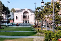 Nhà hát Giao hưởng Nhạc vũ kịch TP.HCM hiện đang phải thuê địa điểm cho từng chương trình biểu diễn (Ảnh: Hoà Bình) 