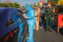 TP.HCM nỗ lực kiểm soát dịch bệnh COVID-19 trong cộng đồng - Ảnh: Zing 