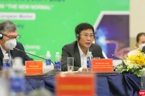 Ông Mai Hùng Dũng - Phó Chủ tịch thường trực tỉnh Bình Dương phát biểu tại hội nghị ngày 9/12/2021. Ảnh: HB