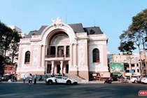 Nhà hát TP.HCM hiện tại ở trung tâm thành phố nhưng Nhà hát Giao hưởng Nhạc vũ kịch phải thuê địa điểm này để biểu diễn (Ảnh: Hoà Bình) 