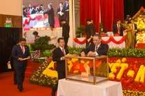 Các đại biểu bỏ phiếu bầu Ban Chấp hành Đảng bộ TP Đà Nẵng khoá XXII.