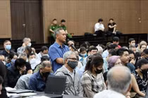 Cựu Bí thư TP Hòa Bình 74 lần đánh bạc, thua vẫn vay tiền để chơi tiếp