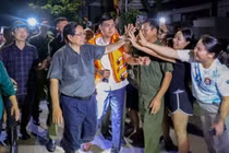 Thủ tướng thị sát điểm ngập sâu tại Hà Nội