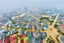 Hơn 128.000 ngôi nhà bị ngập, Bộ Chính trị yêu cầu hỗ trợ vùng lũ miền Trung