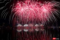 Màn pháo hoa mãn nhãn của đội Jiangxi Yangfeng (Trung Quốc) tại chung kết DIFF 2025.