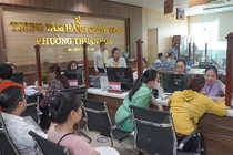 Người dân đến làm thủ tục tại Trung tâm hành chính công phường Thuận Hoá, TP Huế (Ảnh hue.gov.vn).