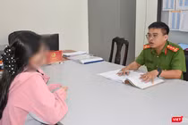 Nạn nhân trình báo sự việc với cơ quan công an. Ảnh CATP