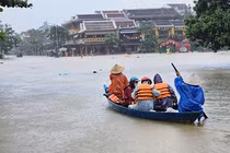 Mưa lớn trở lại, cảnh báo Đà Nẵng có nơi ngập sâu đến hơn 3 mét