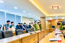 Công an Đà Nẵng tống đạt quyết định khởi tố vụ án, khởi tố 20 bị can.