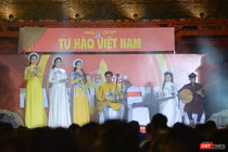 Tối 25/8, tại Nghinh Lương Đình, thành phố Huế, Trung ương Đoàn Thanh niên Cộng sản Hồ Chí Minh tổ chức chương trình Chuyến xe Tự hào Việt Nam.