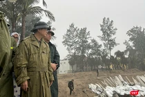 Ngày 29/10, Phó Thủ tướng Chính phủ Trần Hồng Hà đã đi thị sát tình trạng sạt lở tại bãi biển Của Đại, TP Đà Nẵng.