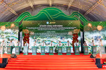 Chiều 27/8, TP Đà Nẵng và Sun Group tổ chức Lễ khởi động Dự án đầu tư xây dựng và kinh doanh kết cấu hạ tầng khu chức năng vị trí số 5, thuộc Khu thương mại tự do thành phố Đà Nẵng.