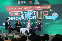 Các diễn giả, chuyên gia đối thoại tại chương trình khởi động cuộc thi khởi nghiệp sinh viên “UDA Startup Innovation 2025”.