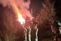 Lực lượng biên phòng bắn pháo hiệu tại 5 vị trí: Sơn Trà, Hải Vân, Cù Lao Chàm, Cửa Đại và Núi Thành để kêu gọi tàu thuyền khẩn trương vào bờ.