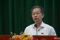 Ông Nguyễn Văn Quảng, Bí thư Thành ủy, Trưởng đoàn ĐBQH TP Đà Nẵng phát biểu tại buổi tiếp xúc cử tri các phường Thanh Khê, Hòa Khánh, Liên Chiểu diễn ra sáng 4/7.