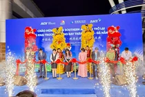 Quang cảnh lễ đón đường bay Đà Nẵng - Thâm Quyến trở lại sau hơn 5 năm gián đoạn.