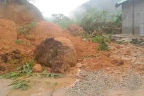 Sạt lở uy hiếp người dân miền núi tỉnh Quảng Nam