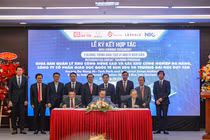 Quang cảnh lễ Ký kết thỏa thuận hợp tác ba bên về đào tạo thiết kế vi mạch, bán dẫn giữa Ban Quản lý Khu công nghệ cao và các khu công nghiệp Đà Nẵng, Công ty CP Giáo dục quốc tế Sun Edu và trường Đại học Duy Tân.