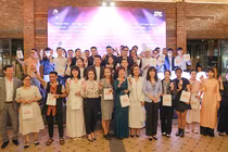 Sở Du lịch Đà Nẵng trao 50 con dấu riêng biệt của 50 địa điểm ẩm thực đặc sắc tại Đà Nẵng dành cho du khách trải nghiệm chương trình “Hộ chiếu ẩm thực”.