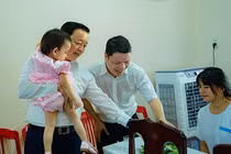 Phó Thủ tướng Trần Hồng Hà cùng lãnh đạo các bộ, ngành TƯ và địa phương thăm trẻ em Làng SOS Huế trong khuôn khổ Lễ phát động Tháng hành động vì trẻ em năm 2024.